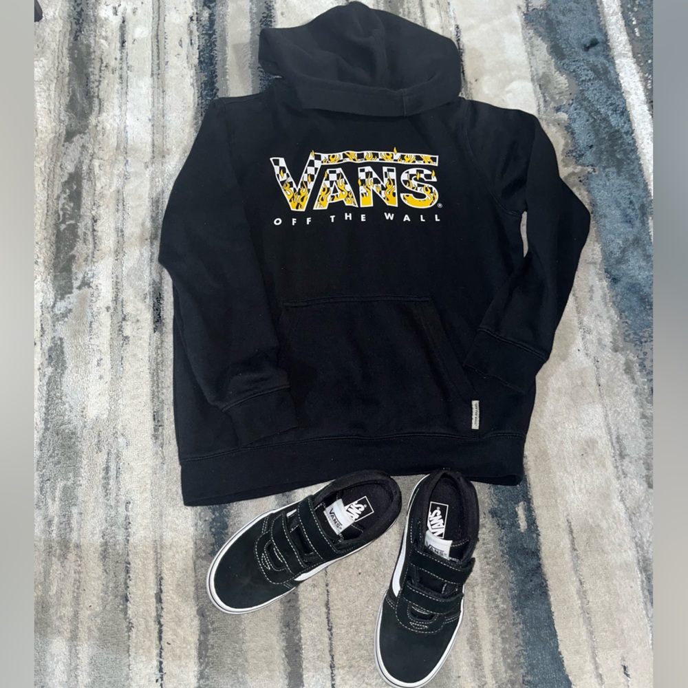 Vans set sweater and sneakers youth size M and 3